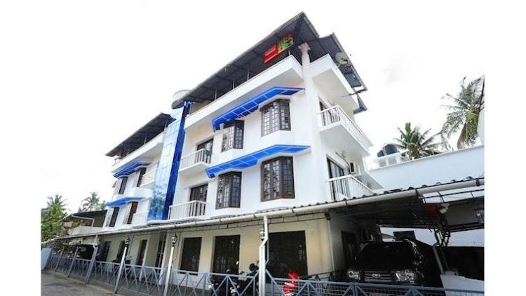 The Solo Apartments Kadavanthra Kochi Exteriör bild